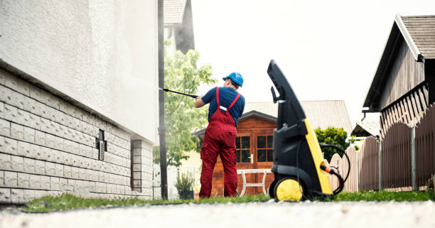 Best Pool Deck Cleaning  in Acton, CA